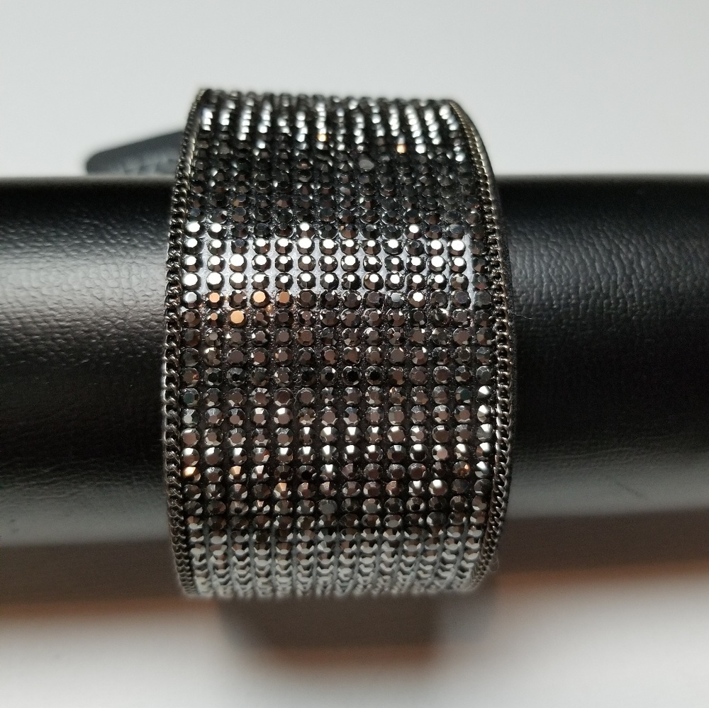 Paparazzi Black Urban Bracelet Glittery Rhinestone